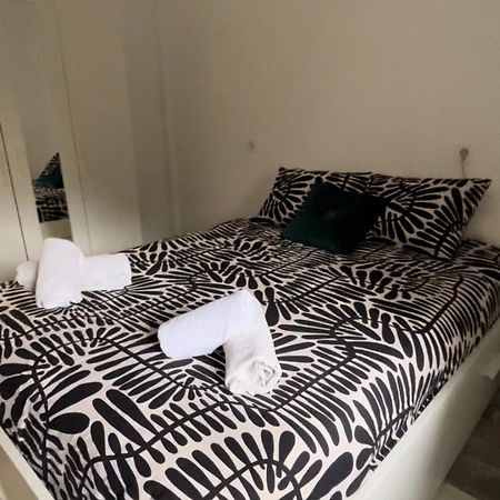 Lovely Rooms En Piso Compartido Sevilla Exterior foto